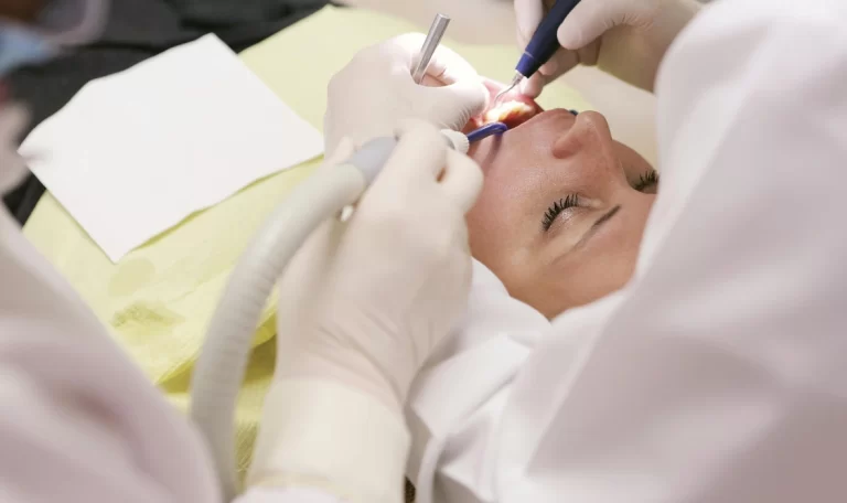All on Four implantın diğer adı dörtlü implanttır.