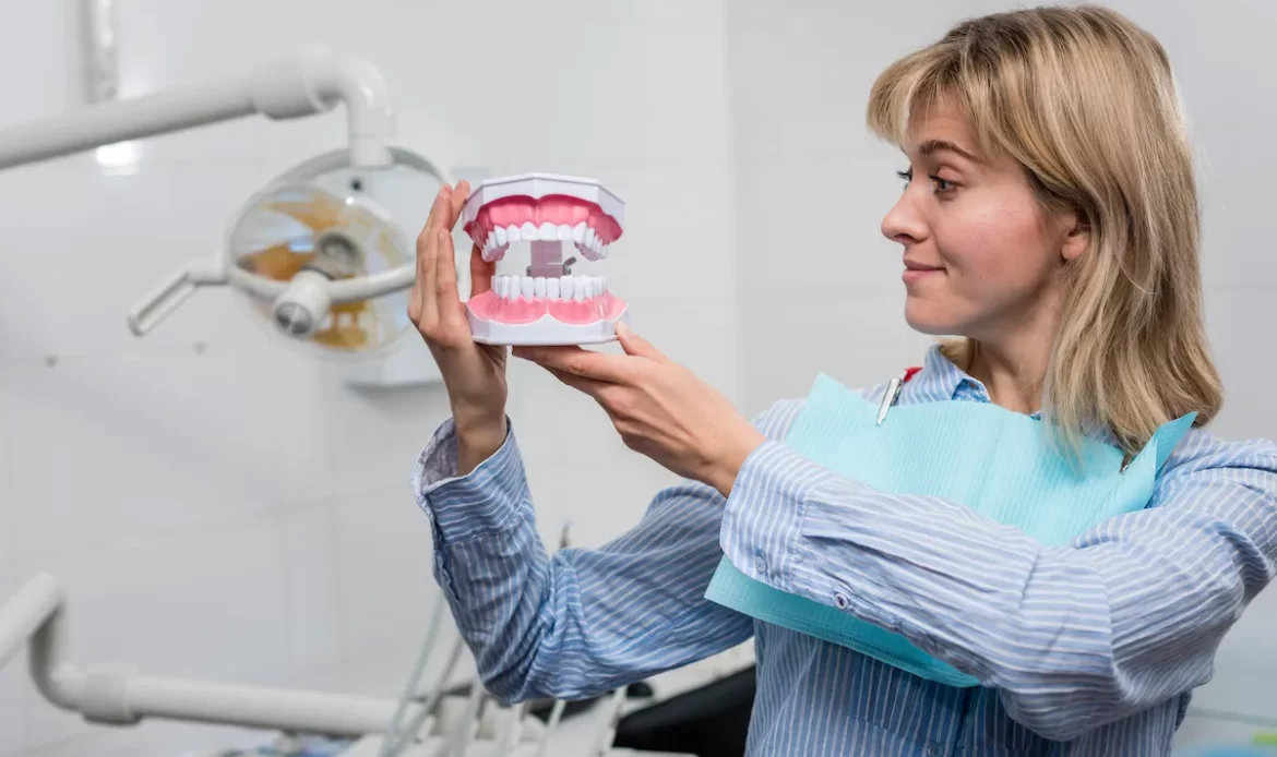 tüm ağız implant tedavisi uzun ömürlü ve kalıcıdır.